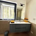 Casa Borna Da Ghiasa