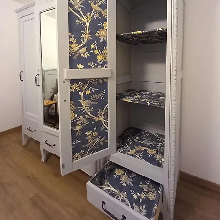 Casa Borna Da Ghiasa Semesterbostad Emarese