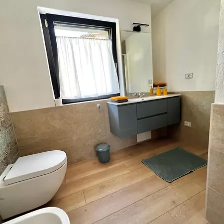度假居 Casa Borna Da Ghiasa Emarese